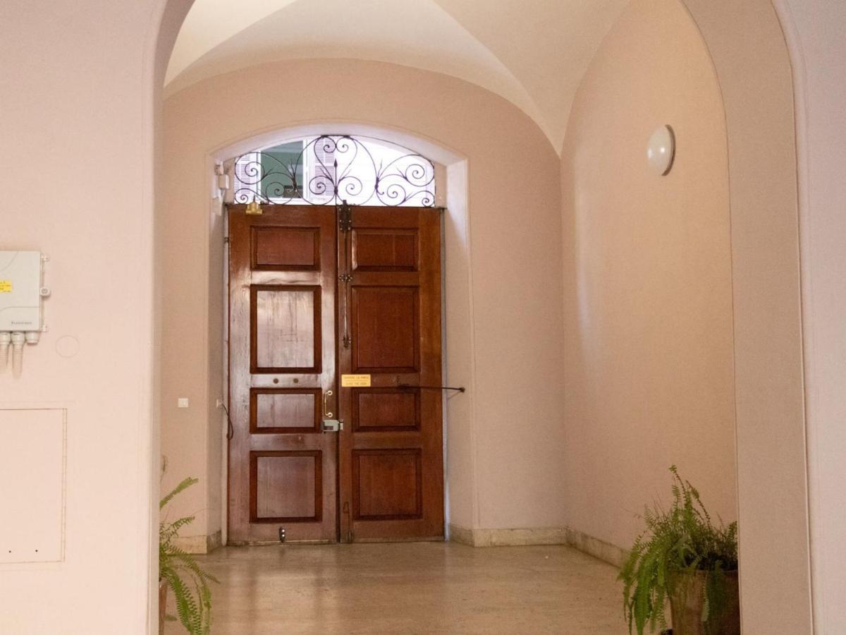 The Best Rent - Spacious Apartment Near Roma Termini Station 外观 照片
