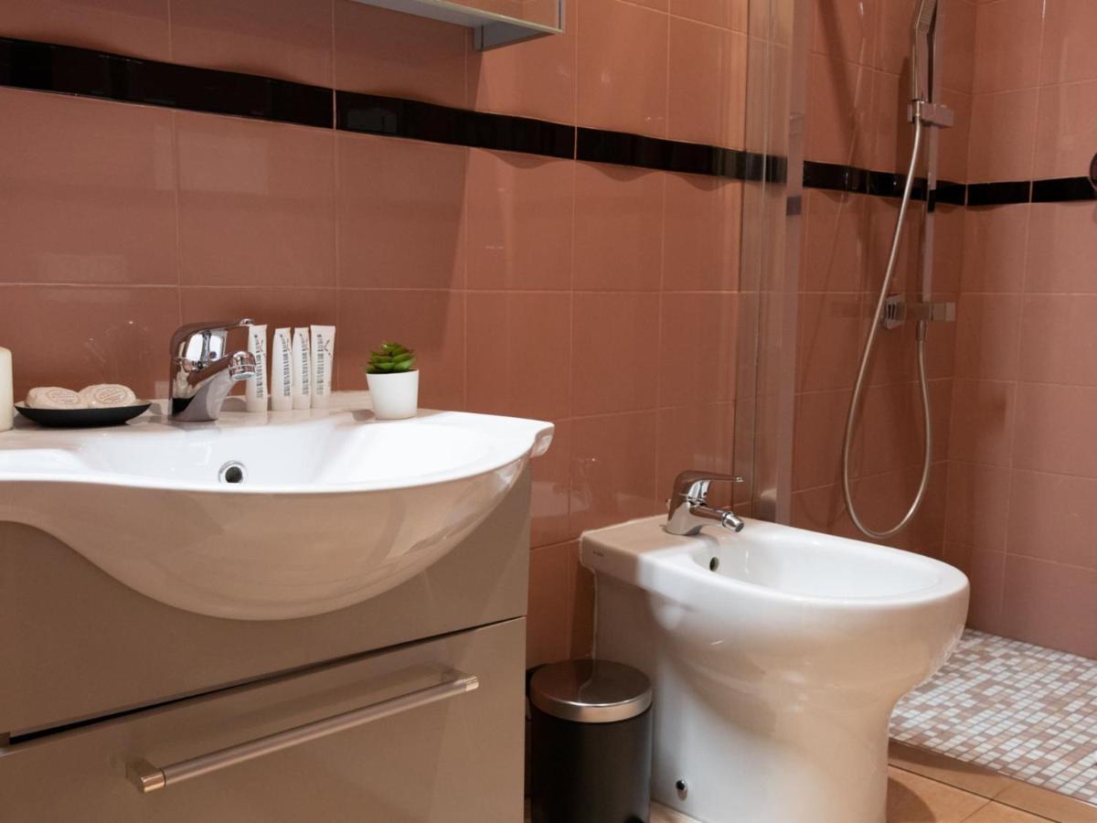 The Best Rent - Spacious Apartment Near Roma Termini Station 外观 照片